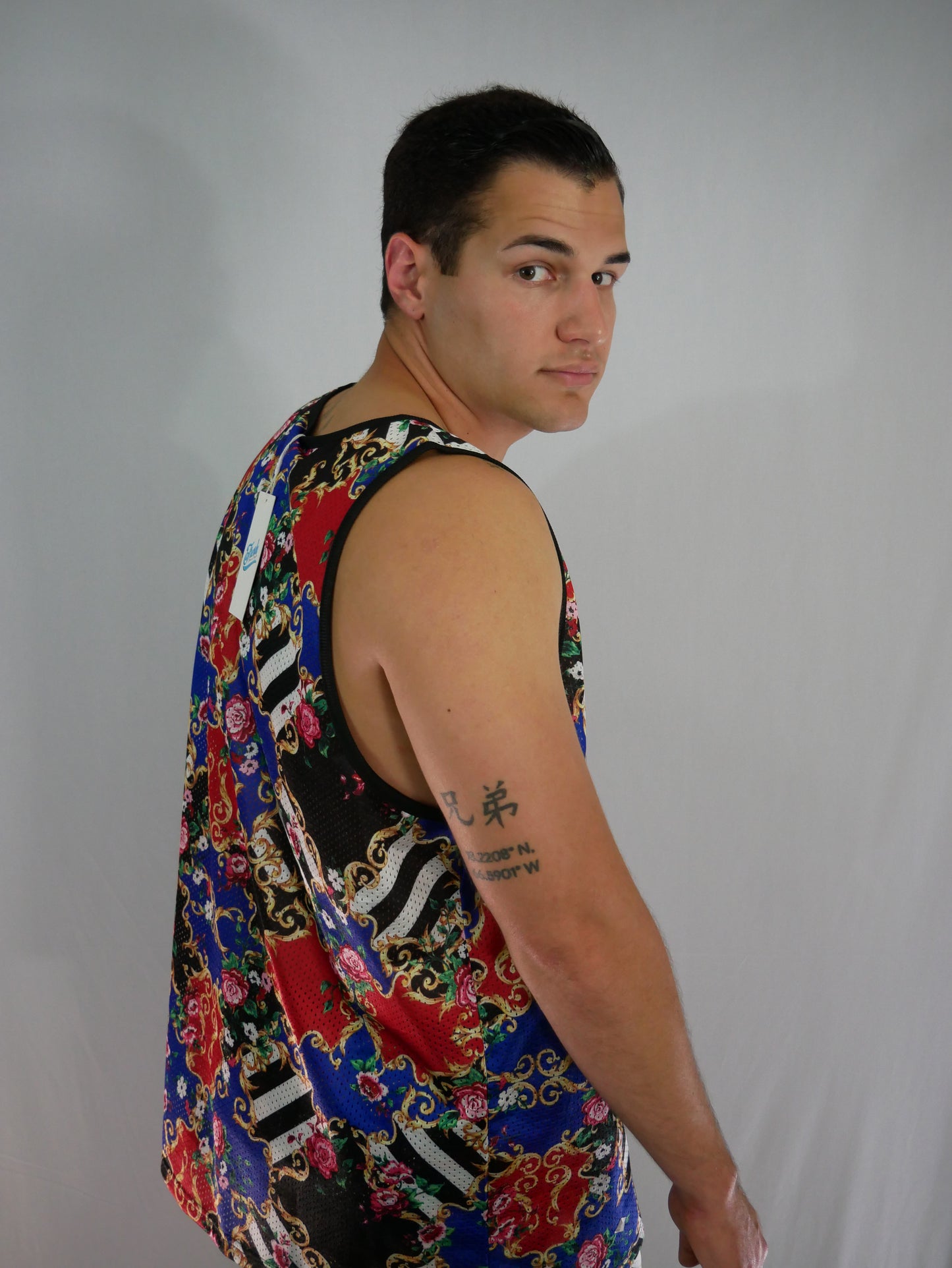 FRESH PRINTS OF BEL-AIR FLORAL TANK-TOP (MULTI-COLOR)/NEW