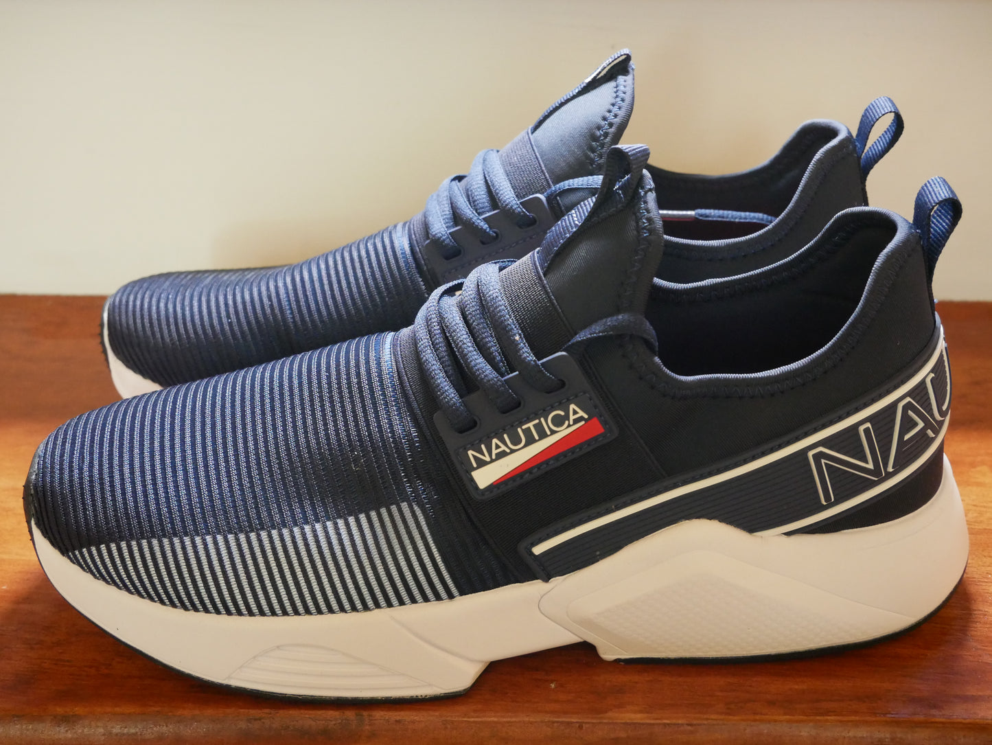 NAUTICA NURAY LOW TOP SNEAKERS (OLIVE)/ NEW
