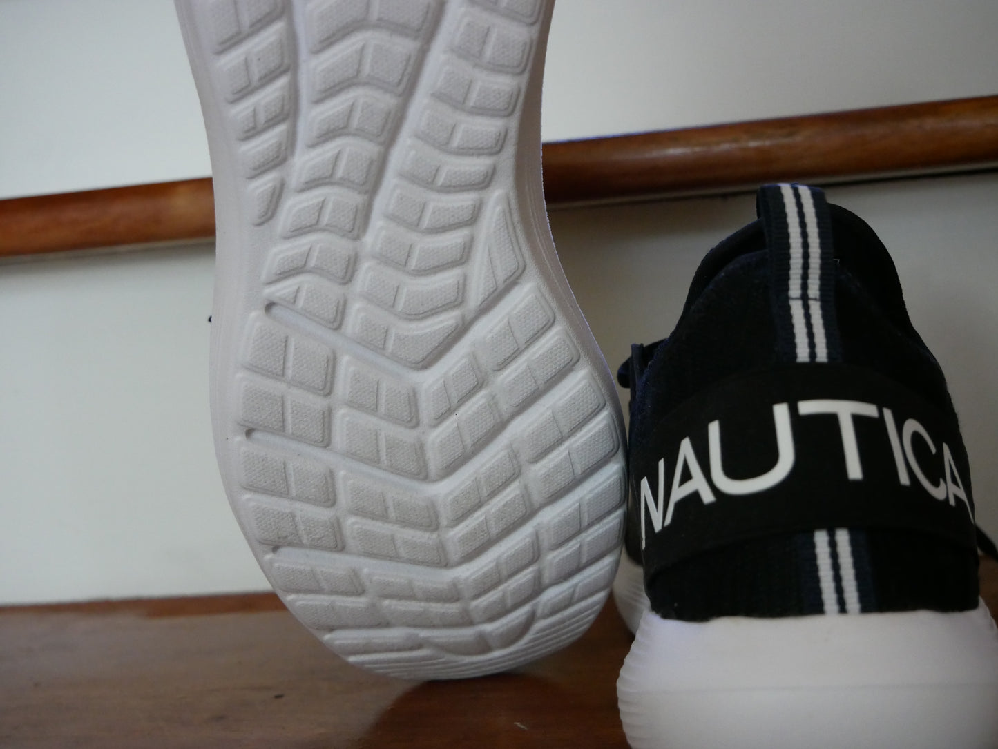 NAUTICA RAINEY LOW TOP SNEAKERS (BLACK)/ NEW