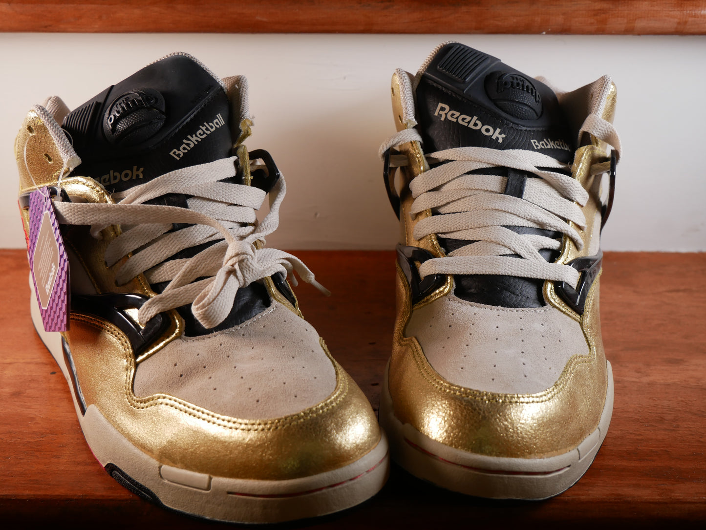REEBOK THE PUMP HIGH-TOP LIMITED EDITION SNEAKERS (GOLD)/NEW