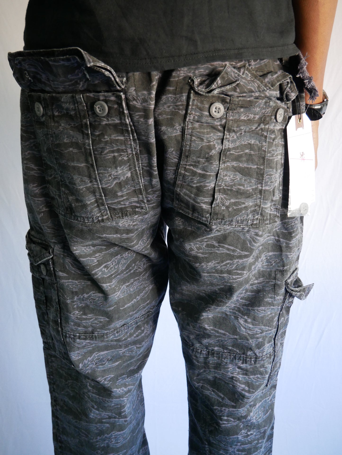 IMPERIOUS CAMOUFLAGE PANTS (BLACK)/NEW