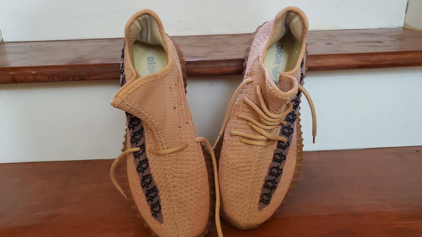 YEEZY x DIOR BOOST 350 SNEAKERS (SAND)/NEW