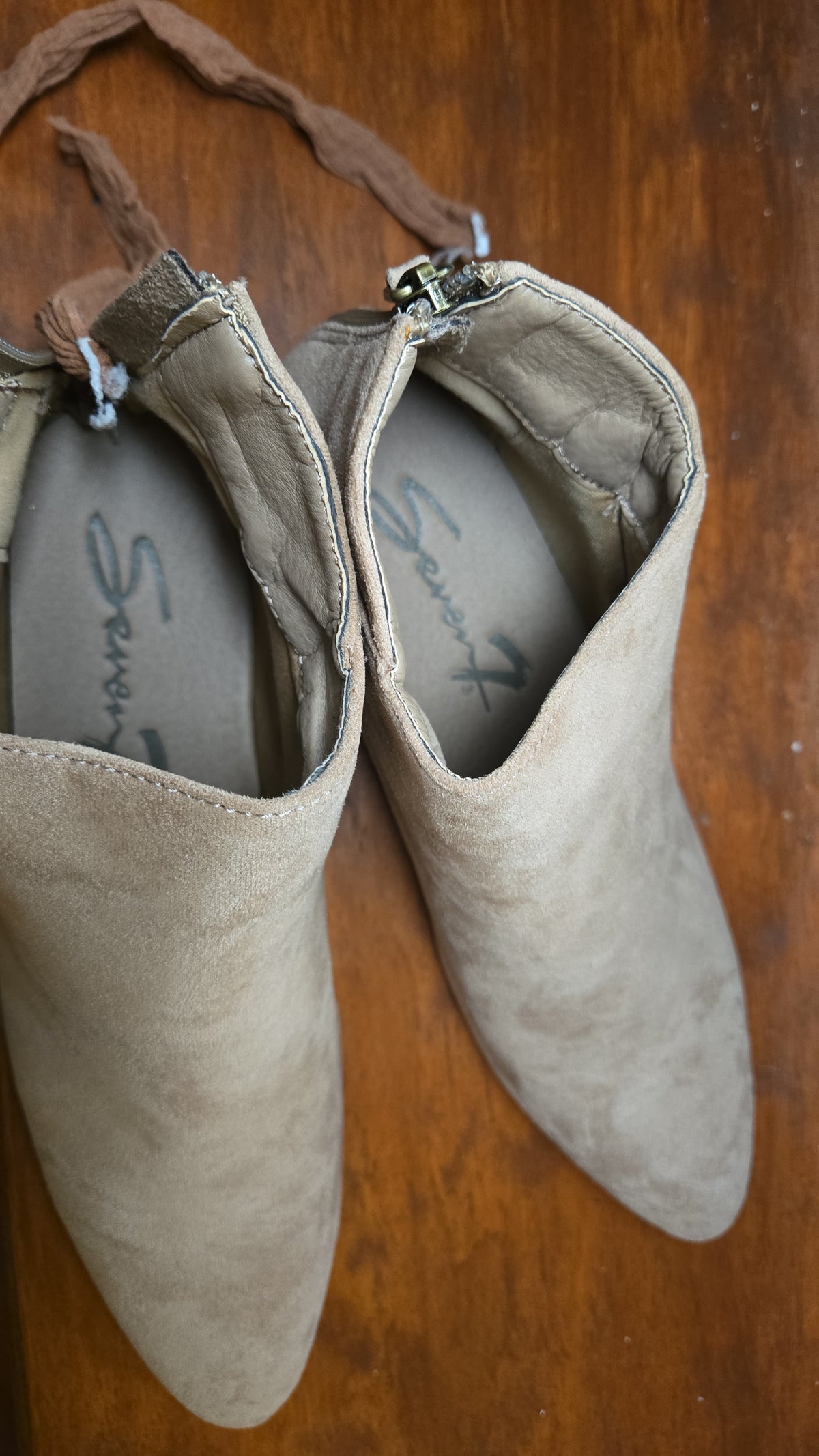 seven7 SUEDE ANKLE BOOTS (CAMEL)/NEW