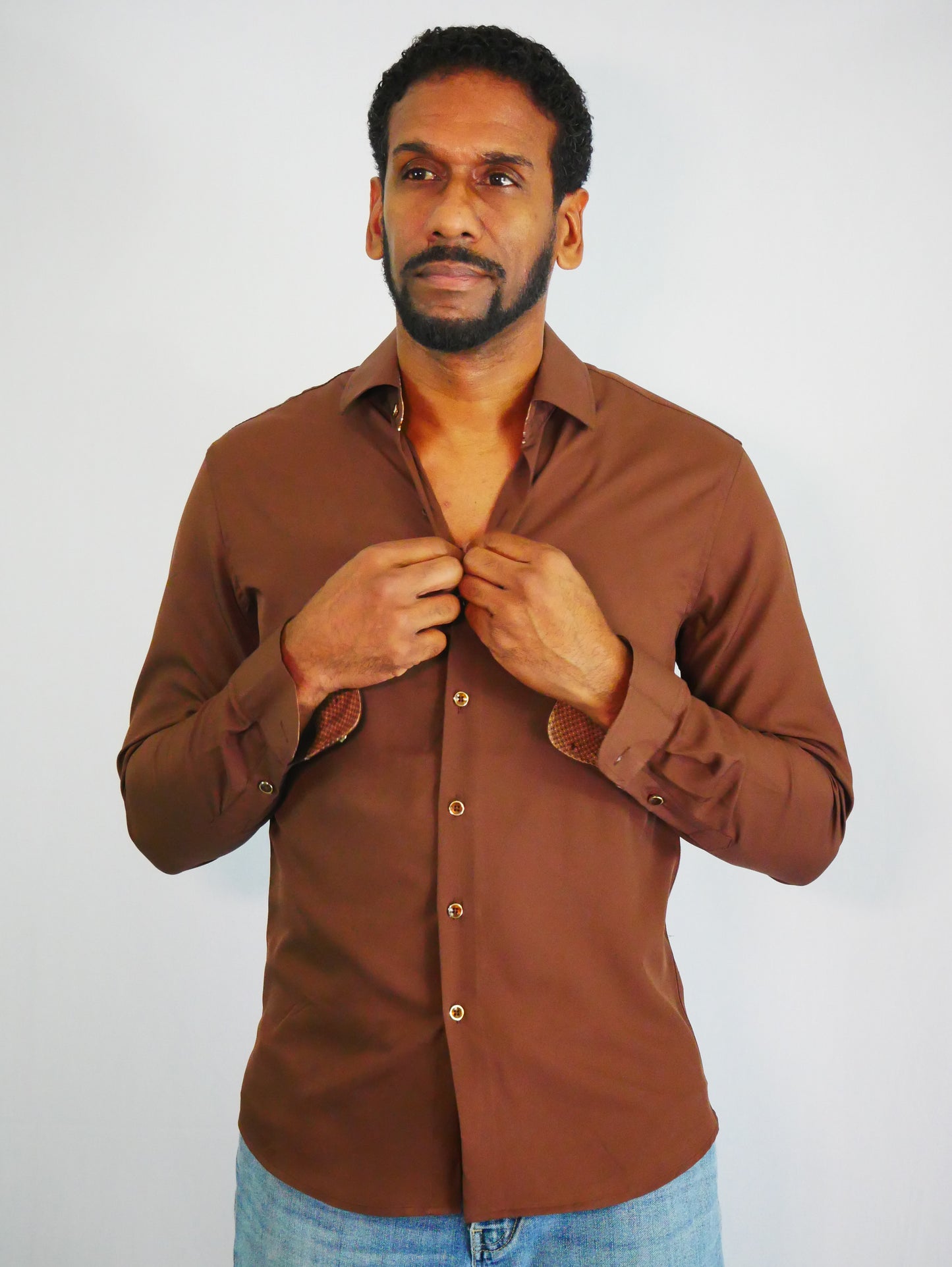 NO NARRATIVE LONG-SLEEVED DRESS SHIRT (BROWN/NEW)