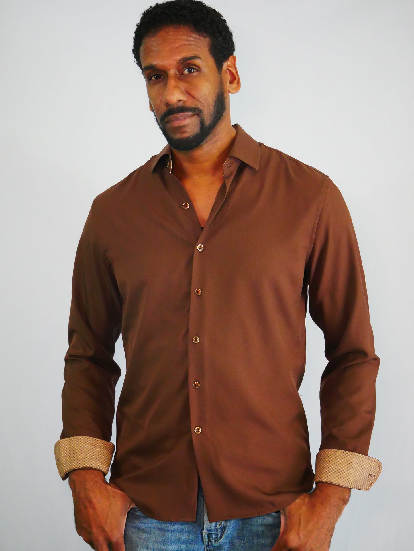 NO NARRATIVE LONG-SLEEVED DRESS SHIRT (BROWN/NEW)