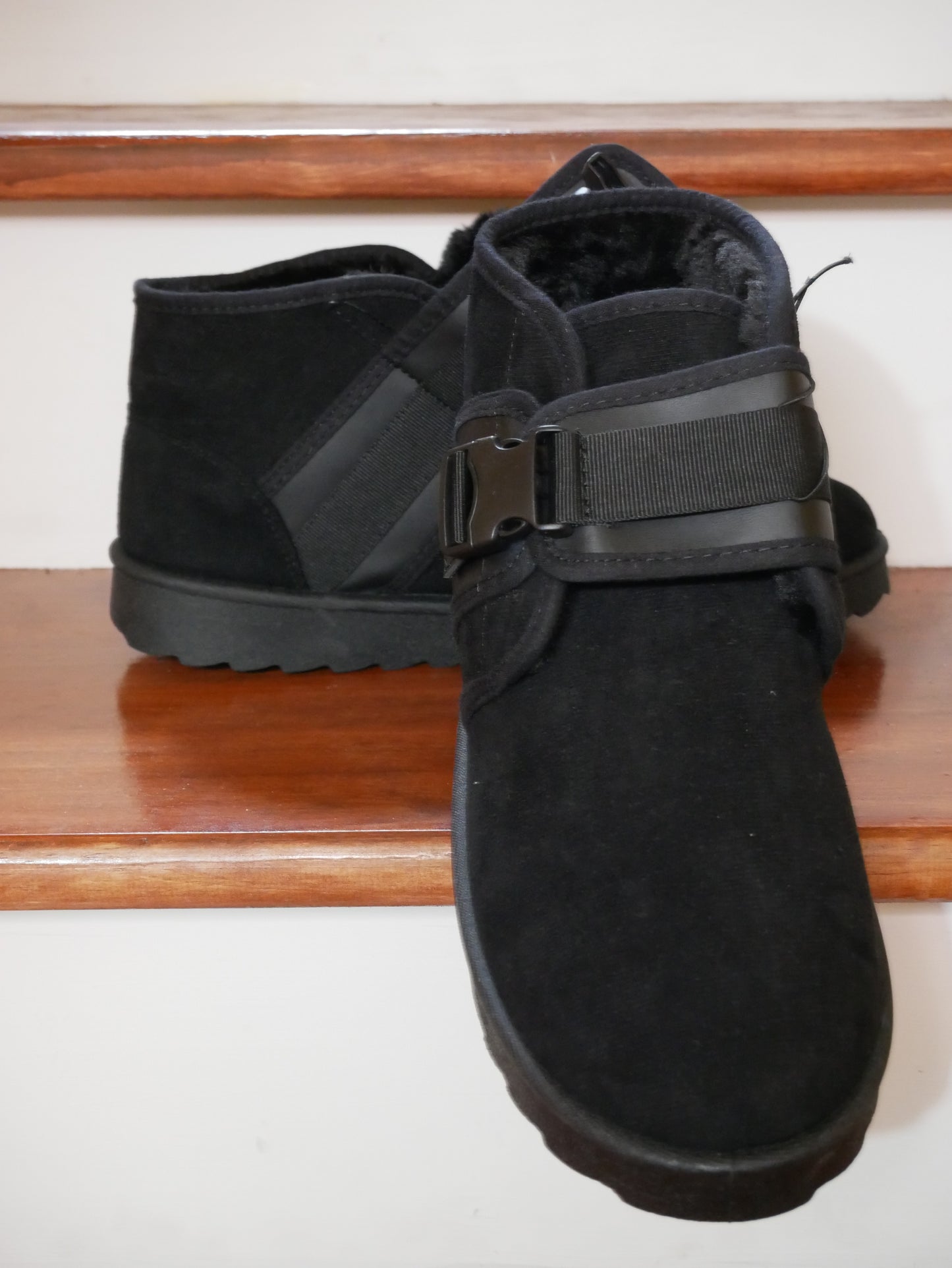 AMERICAN EXCHANGE SLIP ON BOOTS (BLACK)/NEW