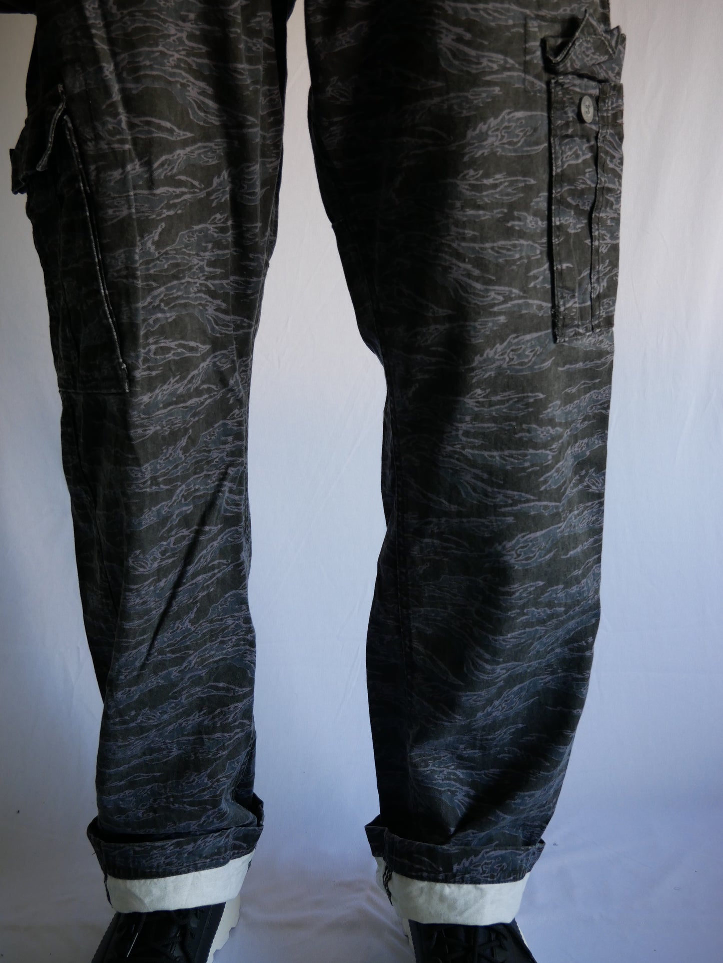 IMPERIOUS  CAMOUFLAGE PANTS (BLACK)/NEW